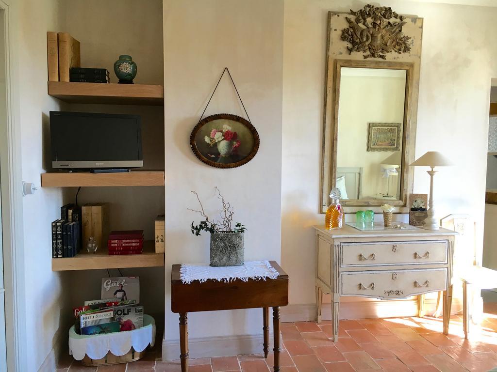 Les Volets Bleus Bed and Breakfast Arcangues Εξωτερικό φωτογραφία